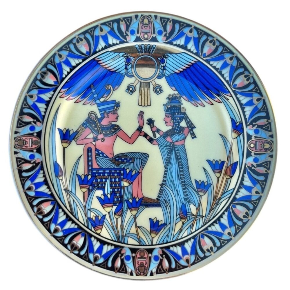 Fine Royal Porcelain King Tut Decorative Plate 6.5" Diameter Egyptian Design GUC